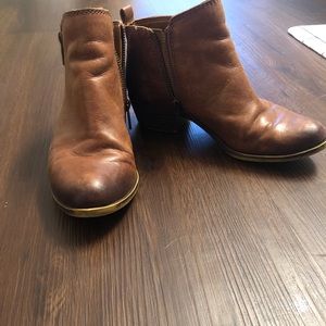 Lucky Brand booties size 7